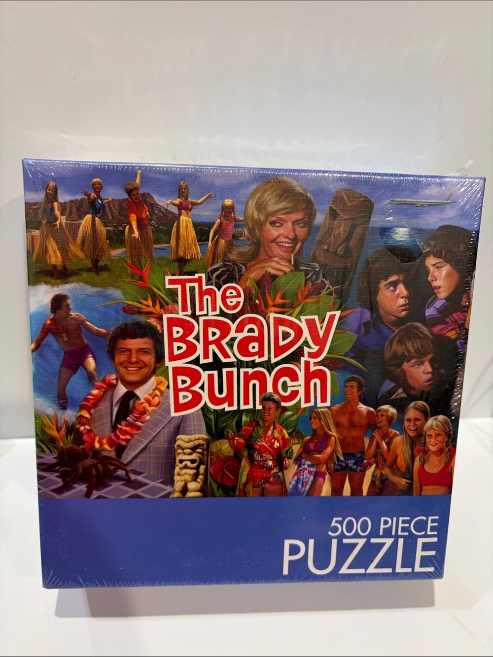 The Brady Bunch 500 Piece Puzzle Hawaii Bound 2018 New Sealed 18” x 24”